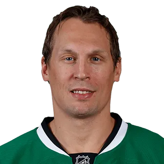 Moen, Travis headshot